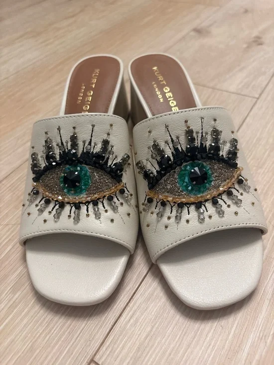 Kurt Geiger Cream Embellished Eye Slide Mules - Picture 1 of 8